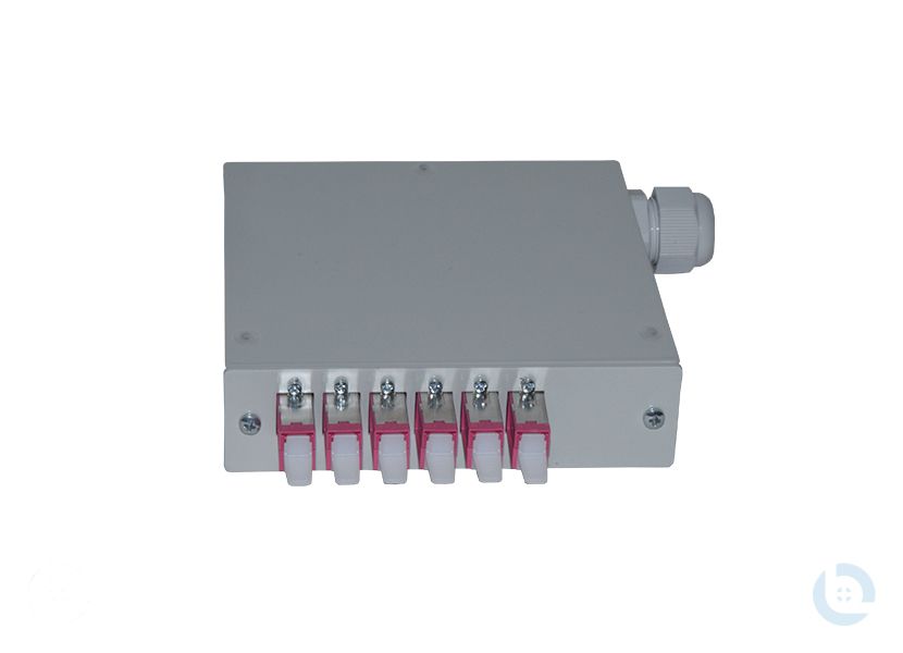 Hutschienengehäuse 120x120x32mm E2000/PC-Simpl. R&M G50/125 OM4 kompl. bestückt