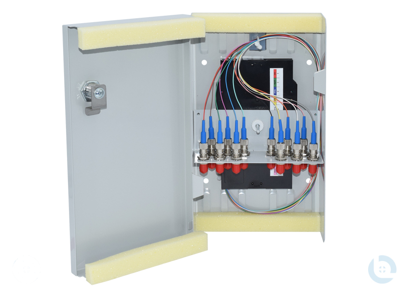 Kompaktspleißverteiler 150x265x55mm ST E9/125 OS2 kompl. bestückt